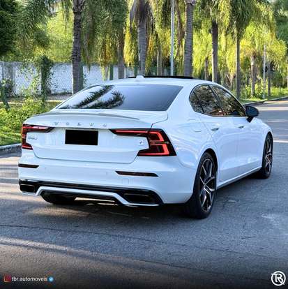 VOLVO-S60-2020