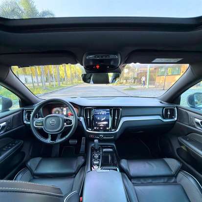 VOLVO-S60-2020