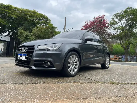 AUDI A1 1.4 TFSI SPORTBACK ATTRACTION 16V 122CV GASOLINA 4P S-TRONIC