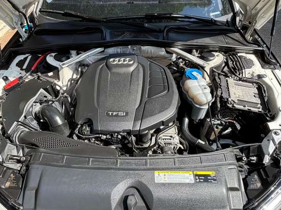 AUDI-A4-2015