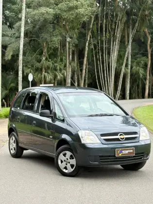 CHEVROLET MERIVA 1.8 MPFI JOY 8V FLEX 4P MANUAL CHEVROLET MERIVA 1.8 MPFI JOY 8V FLEX 4P MANUAL