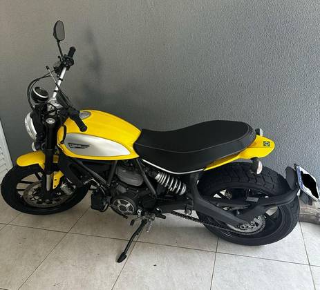 DUCATI SCRAMBLER ICON 