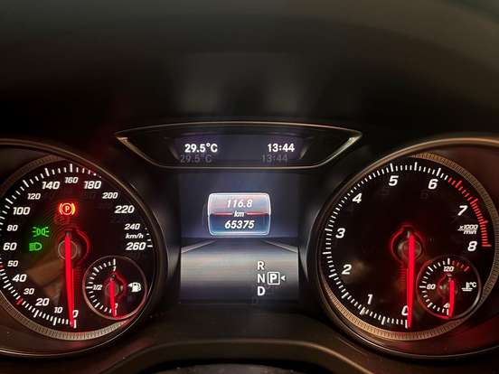 MERCEDES-BENZ-GLA 200-1.6 CGI FLEX STYLE 7G-DCT MERCEDES-BENZ-GLA 200-2017