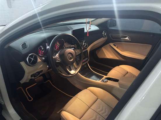 MERCEDES-BENZ-GLA 200-1.6 CGI FLEX STYLE 7G-DCT MERCEDES-BENZ-GLA 200-2017