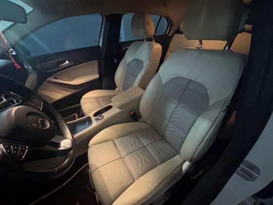 MERCEDES-BENZ-GLA 200-1.6 CGI FLEX STYLE 7G-DCT MERCEDES-BENZ-GLA 200-2017