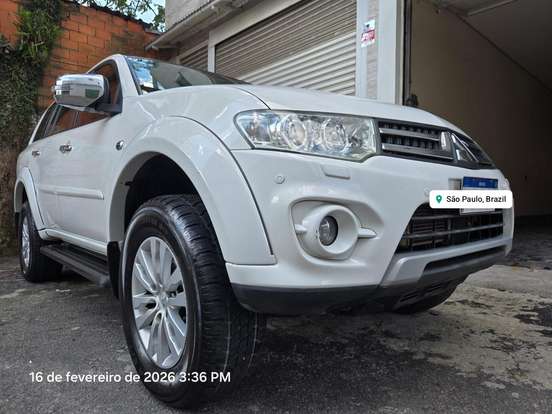 MITSUBISHI-PAJERO DAKAR-3.2 HPE 4X4 7 LUGARES 16V TURBO INTERCOOLER DIESEL 4P AUTOMÁTICO MITSUBISHI-PAJERO DAKAR-2014