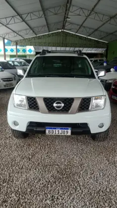 NISSAN FRONTIER 2.5 LE 4X4 CD TURBO ELETRONIC DIESEL 4P AUTOMÁTICO