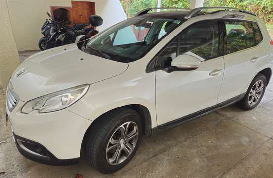 PEUGEOT-2008-2016