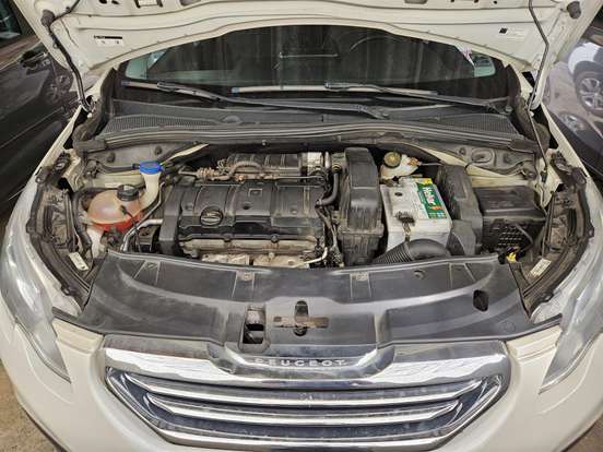 PEUGEOT-2008-2016