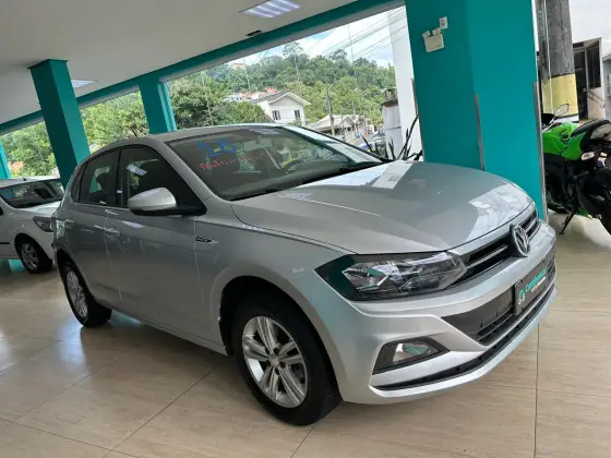 VOLKSWAGEN POLO 1.0 200 TSI COMFORTLINE AUTOMÁTICO