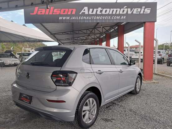 VOLKSWAGEN-POLO-2024