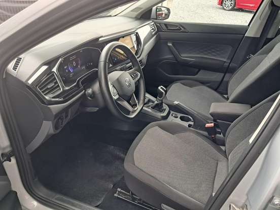 VOLKSWAGEN-POLO-2024