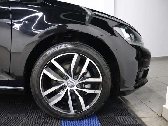 VOLKSWAGEN-GOLF-1.0 200 TSI TOTAL FLEX COMFORTLINE TIPTRONIC VOLKSWAGEN-GOLF-2018