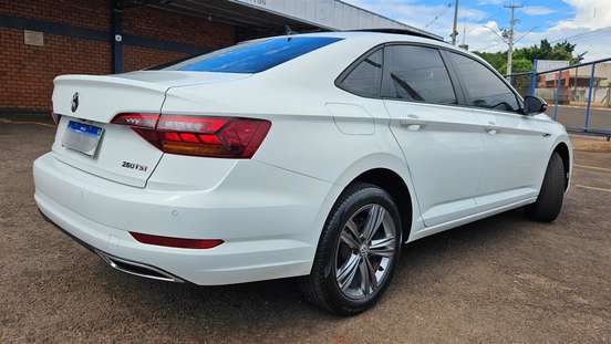 VOLKSWAGEN-JETTA-1.4 250 TSI TOTAL FLEX R-LINE TIPTRONIC VOLKSWAGEN-JETTA-2019