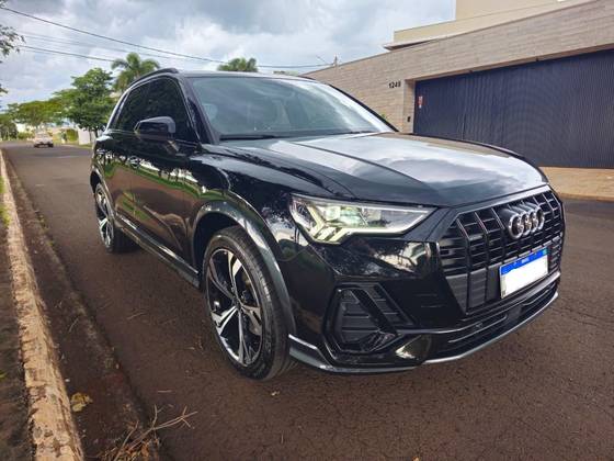 AUDI Q3 2.0 40 TFSI GASOLINA PERFORMANCE BLACK PLUS QUATTRO TIPTRONIC