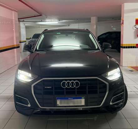 AUDI-Q5-2022
