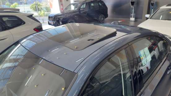 BMW-320i-2025