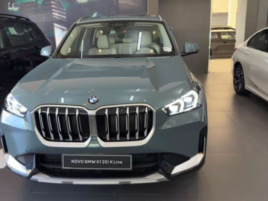 BMW-X1-2.0 16V TURBO GASOLINA SDRIVE20I X-LINE STEPTRONIC BMW-X1-2025