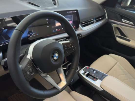 BMW-X1-2.0 16V TURBO GASOLINA SDRIVE20I X-LINE STEPTRONIC BMW-X1-2025