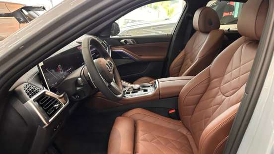 BMW-X6-2025