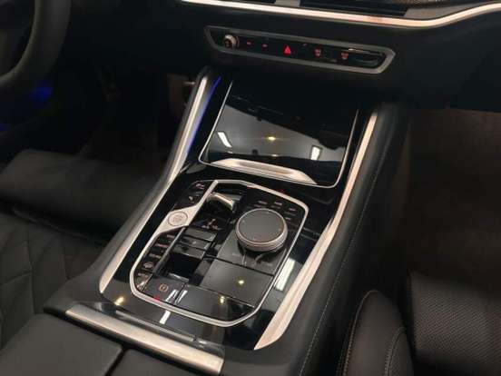 BMW-X6-2025
