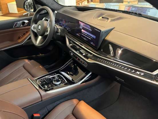 BMW-X7-3.0 TWINPOWER GASOLINA XDRIVE40I M SPORT STEPTRONIC BMW-X7-2025