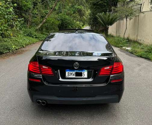 BMW-528i-2013