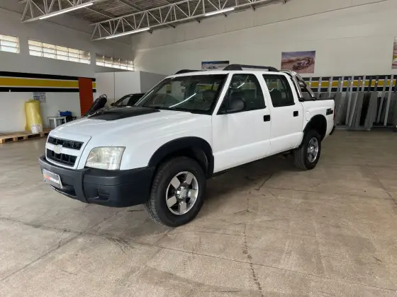 CHEVROLET S10 2.8 COLINA 4X4 CD 12V TURBO ELECTRONIC INTERCOOLER DIESEL 4P MANUAL