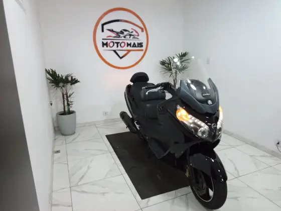 DAFRA MAXSYM 400i 