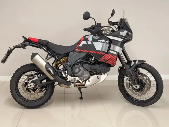 DUCATI DESERT X 