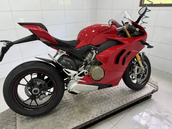 DUCATI PANIGALE V4 S 