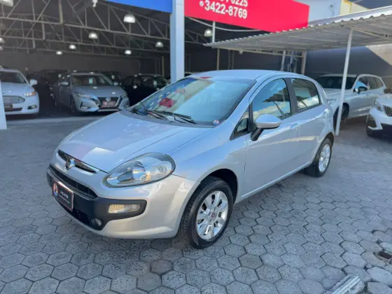 FIAT PUNTO 1.4 ATTRACTIVE 8V FLEX 4P MANUAL