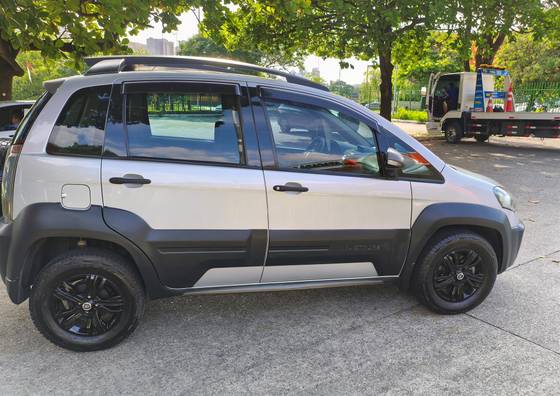 FIAT IDEA 1.8 MPI ADVENTURE 8V FLEX 4P MANUAL