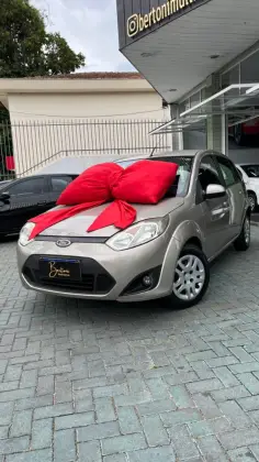 FORD FIESTA 1.6 ROCAM HATCH 8V FLEX 4P MANUAL