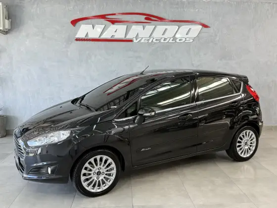 FORD FIESTA 1.6 TITANIUM HATCH 16V FLEX 4P POWERSHIFT FORD FIESTA 1.6 TITANIUM HATCH 16V FLEX 4P POWERSHIFT