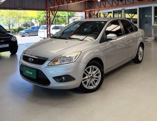 FORD FOCUS 2.0 16V FLEX 4P AUTOMÁTICO
