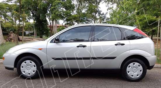 FORD-FOCUS-2003