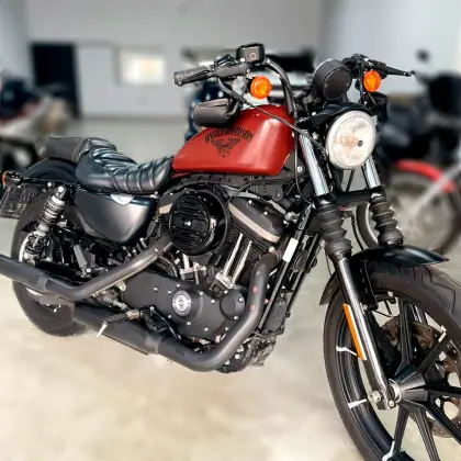 HARLEY-DAVIDSON SPORTSTER IRON 883 