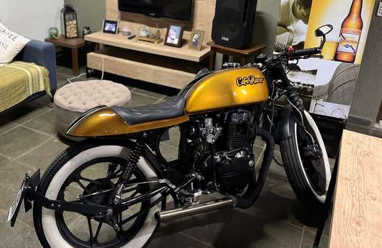 HONDA-CB 400 HONDA-CB 400-1983