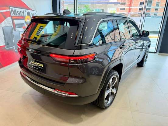 JEEP-GRAND CHEROKEE-2.0 TURBO HÍBRIDO 4XE AT8 JEEP-GRAND CHEROKEE-2023