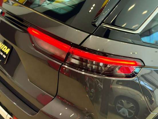 JEEP-GRAND CHEROKEE-2.0 TURBO HÍBRIDO 4XE AT8 JEEP-GRAND CHEROKEE-2023