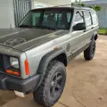 JEEP CHEROKEE 4.0 SPORT 4X4 6I 12V GASOLINA 4P AUTOMÁTICO JEEP CHEROKEE 4.0 SPORT 4X4 6I 12V GASOLINA 4P AUTOMÁTICO
