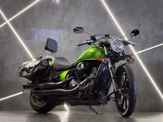 KAWASAKI VULCAN 900 CLASSIC 