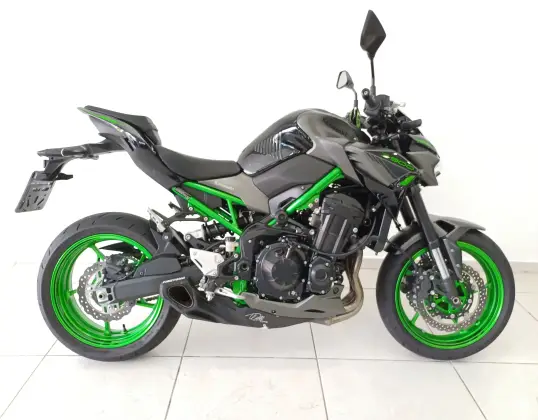 KAWASAKI Z900 