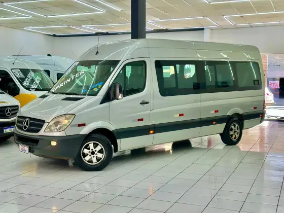 MERCEDES-BENZ SPRINTER 2.2 415 CDI FURGÃO 14 BI-TURBO DIESEL MANUAL