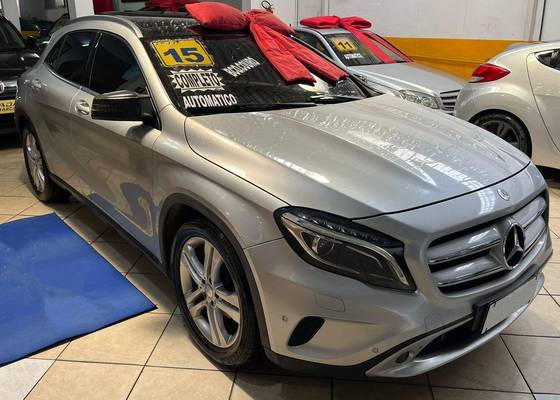 MERCEDES-BENZ GLA 200 1.6 CGI ADVANCE 16V TURBO GASOLINA 4P AUTOMÁTICO