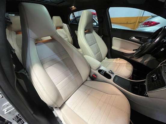 MERCEDES-BENZ-GLA 200-2014