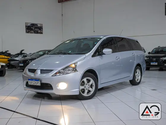 MITSUBISHI GRANDIS 2.4 16V GASOLINA 4P AUTOMÁTICO
