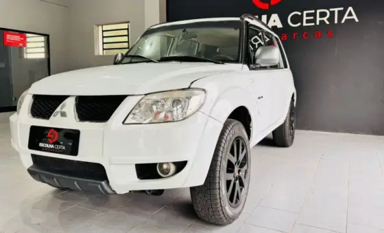 MITSUBISHI PAJERO TR4 2.0 GLS 4X4 16V FLEX 4P MANUAL