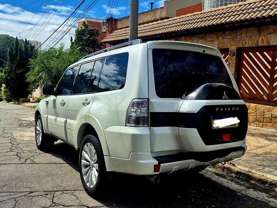 MITSUBISHI-PAJERO FULL-3.2 HPE 4X4 16V TURBO INTERCOOLER DIESEL 4P AUTOMÁTICO MITSUBISHI-PAJERO FULL-2015